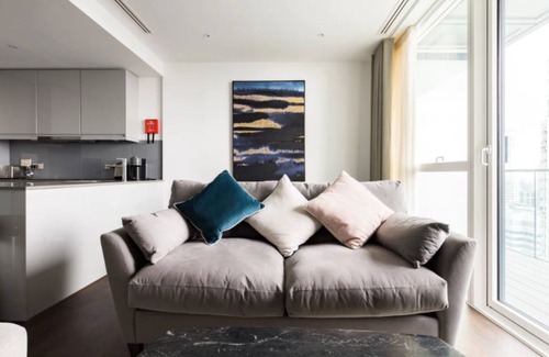 Canary Wharf Apartment | Charles Hope Apartment Canary Wharf