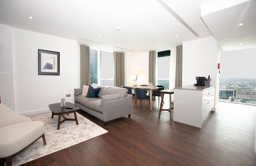 Canary Wharf Apartment | Charles Hope Apartment Canary Wharf