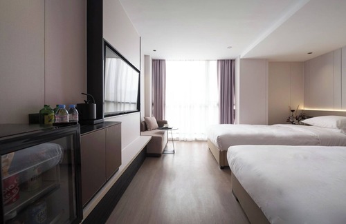 Downtown Shanghai Hotel | Charles hotel