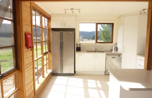 Tea Tree Cottage | Charles Reuben Estate