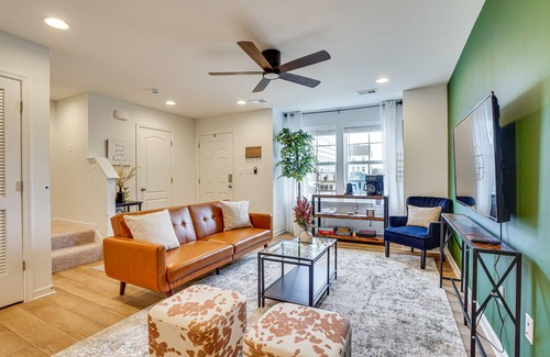 Charles Town House | Charles Town Townhome: 9 Mi to Harpers Ferry