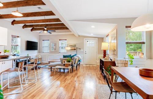 Westside House | Charleston Champion
