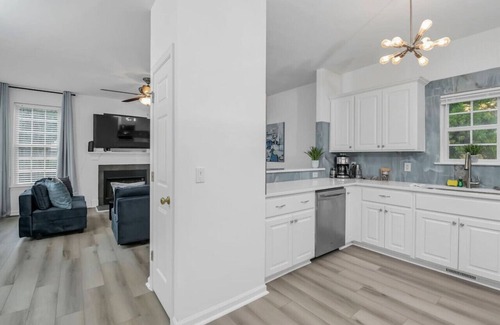 Earlewood House | Charleston Charm | 4BR, 3BA