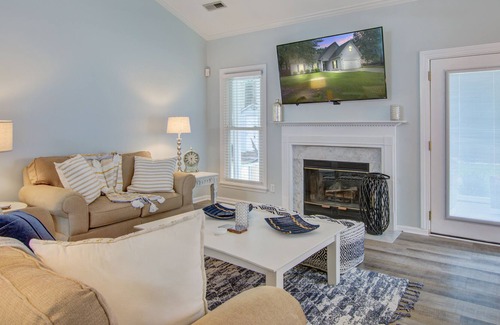 North Charleston House | Charleston Charm Sleeps 10!