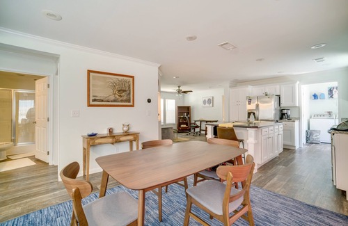 Charleston Cottage | Charleston Home w/Porch - 3 Mi to Folly Beach!