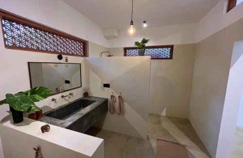 Kathaluwa Hotel | Charleston's Ahangama