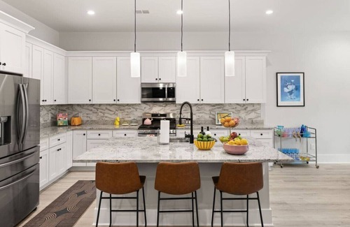 Cordesville House | Charleston-themed House for 10!