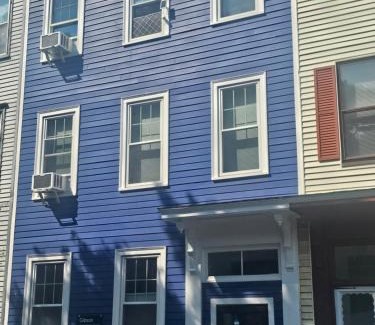 Thompson Square - Bunker Hill Apartment | Charlestown Gem