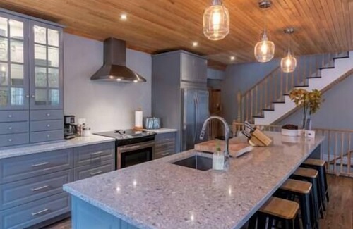 Saint Aime Des Lacs Ski Chalet | Charlevoix - Chalet Desjardins