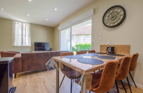 Neuville-sur-Vanne House | Charlie's Home - NEUVILLE SUR VANNE