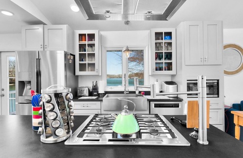 York House | Charlotte Lux Lake House Private Peninsula, Hot Tub & Beach, Wheelchair access