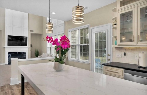 Provincetowne House | Charlotte Luxury Home