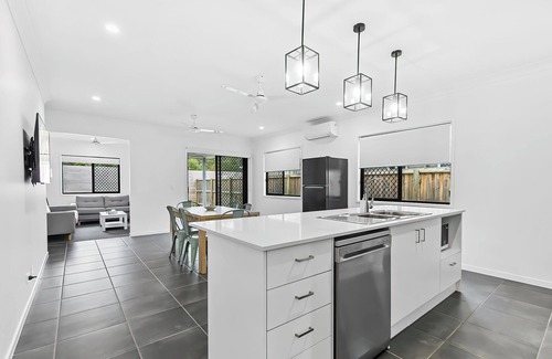Caboolture House | Charlotte's Place