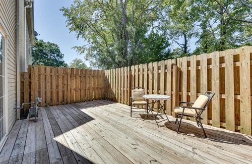 Charlotte House | Charlotte Townhome with Deck 18 Mi to Downtown!