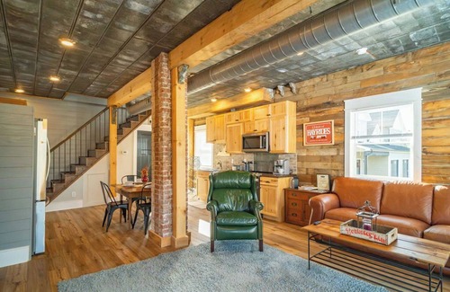 McGaheysville House | Charm & Character TOP NOTCH at The Massanutten Country Store