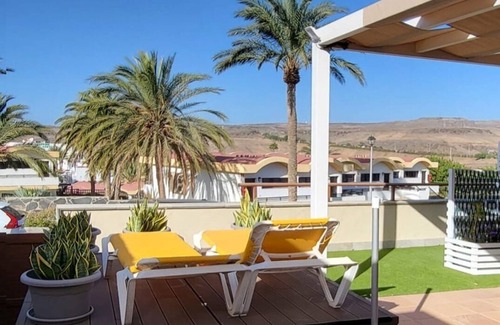 Tarajalillo House | Charming Bungalow in Bahía Feliz with Fascinating SEA & MOUNTAIN VIEW