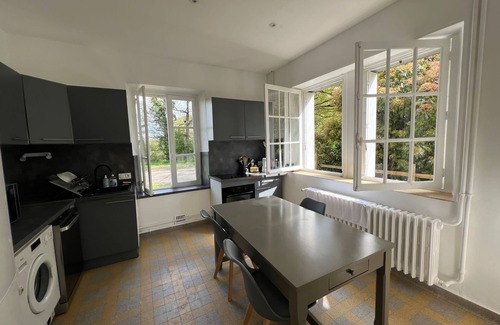 Saint-Lubin-en-Vergonnois Cottage | Charming cottage located in the park of a 17th century castle