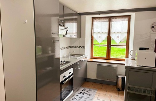Saint-Lubin-en-Vergonnois Cottage | Charming house with garden, pets allowed, WiFi