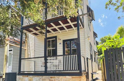 Waverton House | Charm & History 3bdr Cottage close to harbour views