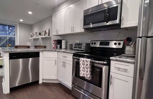 Fitler Square Apartment | Charm In Rittenhouse - Patio - Hosted by Stay Rafa