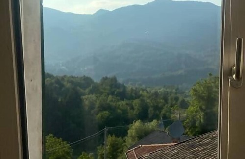Corniglio Apartment | Charm in the village - Apartment Lina