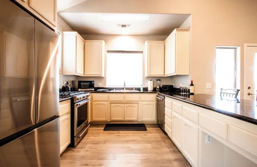 Paso Robles House | Charm on Chestnut-Great Westside Location Close to Downtown!