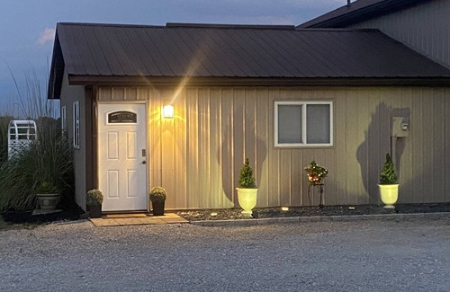 Williamstown House | Charm on the Farm - Barndominium