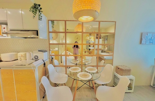 CSJDM Condo | Charm Soleil Staycation- Cozy & Aesthetic, 1BR, Pool, WiFi+Netflix & Walk to SM