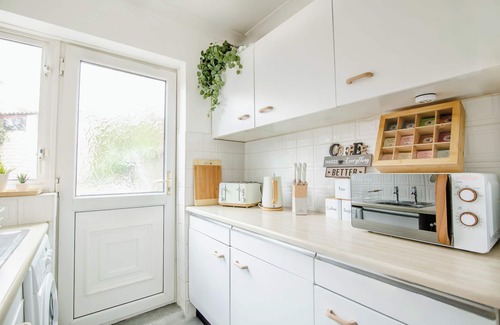Rotherham House | Charm White Oak House Ideal for long stays! 7ppl