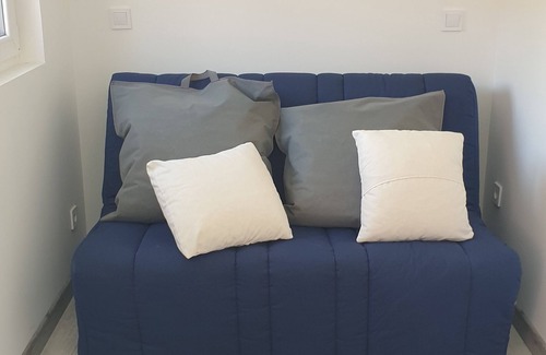 Villeneuve-les-Maguelone Apartment | Charmant Studio Tout Équipé, non Fumeur, av. Piscine Dans Quartier Résidentiel