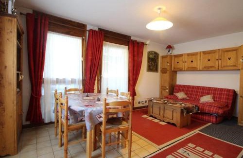 Les Carroz-d'Araches Apartment | Charmant 2P avec balcon, 5 couchages, pieds des pistes, proche télécabine et centre village - FR-1-572-171