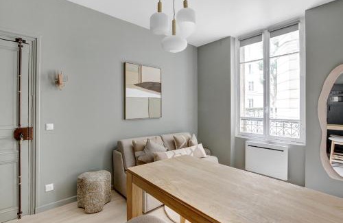 L'Europe Apartment | Charmant appartement 1BR - Village Batignolles