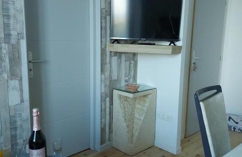 Escueillens-et-Saint-Just-de-Belengard Apartment | Charmant appartement proche Carcassonne