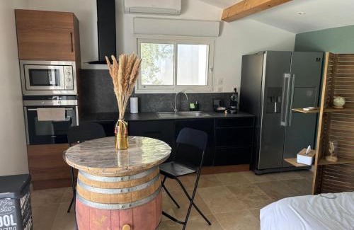 Marignane House | Charmant appartement indépendant avec Piscine