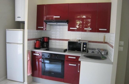 Amelie-les-Bains-Palalda Apartment | Charmant F2 avec balcon et parking, proche cure et centre-ville – Amélie-les-Bains - FR-1-703-84