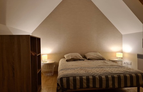 Laroche-Saint-Cydroine House | Charmante Petite Maison