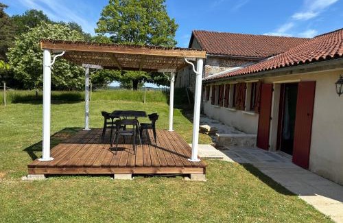 Sencenac-Puy-de-Fourches House | CHARMANT LOGEMENT ENTIER A LA CAMPAGNE