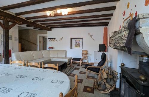 Lourouer-Saint-Laurent House | Charmant gîte en Berry avec terrasses, jardin et parking privé, proche de Nohant et La Châtre - FR-1-591-35