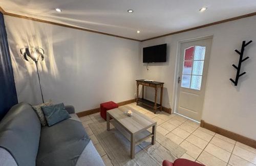 Brout-Vernet House | Charmant gîte cocooning avec jardin, proche commerces et activités nature, à 15 min de Vichy - FR-1-489-521