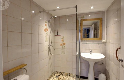 Parigny House | Charmant gîte cosy avec jardin, proche du lac de Cublize, idéal pour un séjour détente en région Roannaise - FR-1-496-91