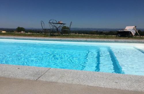 Saint-Andre-dʼApchon House | Charmant gîte avec terrasse et piscine, ferme familiale, produits locaux, animaux acceptés - FR-1-496-143
