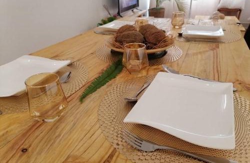 Cococodji Apartment | Charmant loft moderne et privé en zone plage