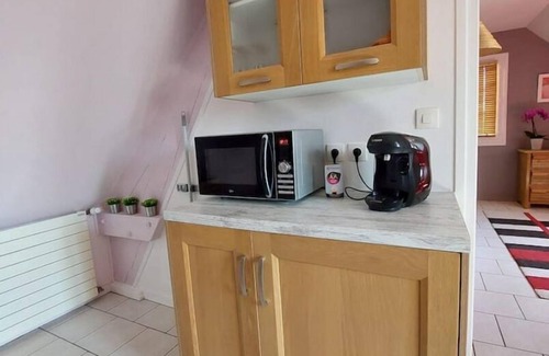 Limeray Apartment | Charmant Logement Avec Piscine Près D'amboise