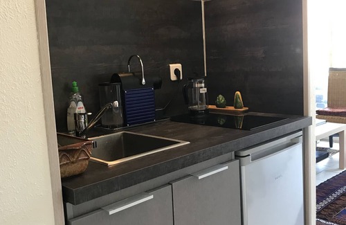 La Plage Apartment | Charmant Studio Avec Terrasse Dans Résidence Arborée à 100m des Plages