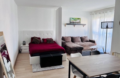 Meaux Apartment | Charmant Studio : Proche Paris et Disneyland !
