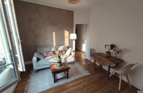 Poissy Apartment | Charmant T2 avec cachet - Au cœur de Poissy & à 20 min de Paris !