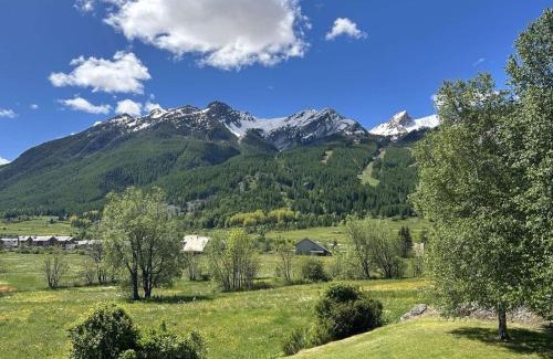 Le Serre Barbin Apartment | Charmant T2 cabine avec jardin et parking près de Serre Chevalier - FR-1-330F-243