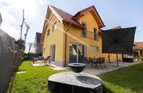 Stainz House | Charmante Doppelhaushälfte im idyllischen Stainz