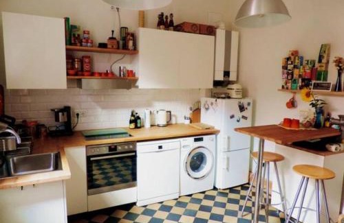 Hohenhameln Apartment | Charmante Dorfschule