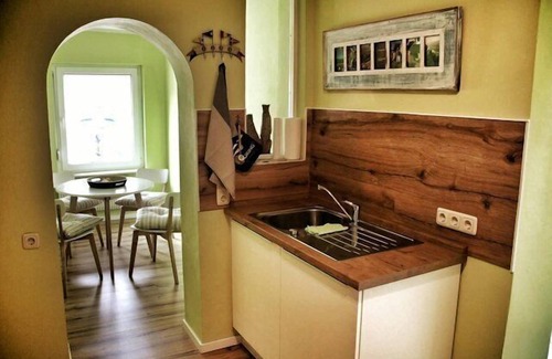Volkach Apartment | Charmante Ferienwohnung auf 2 Ebenen mit idyllischem Freisitz